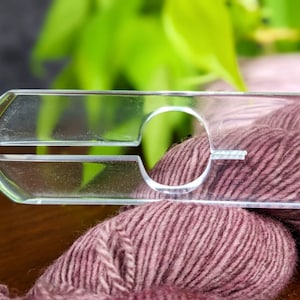 Navette faite main en acrylique transparent de 11 po. | Navette plate | Recyclé | Outils de tissage | Navette unique | Métiers à tisser | Tissage de cartes ou de tablettes