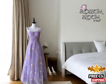 Embroidered Floral Evening Dress | Spaghetti Strap A-Line Design | Elegant Summer Maxi Style | Vintage Tulle Ruched Bodice