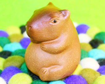Decorazione per giardino delle fate a forma di capibara paffuto, realizzata a mano, simpatico animaletto da scrivania in argilla, statuetta rilassante per vasi di piante, regalo unico per gli amanti delle piante e dei capibara