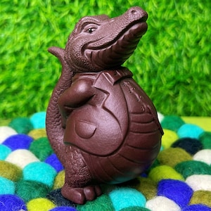 Gentleman Alligator / Garden gift / Yixing Purple Clay / Zisha / Ceramic