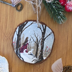 Kerstornament - de kerst tovenares - heks på vintern - schilderij op hout
