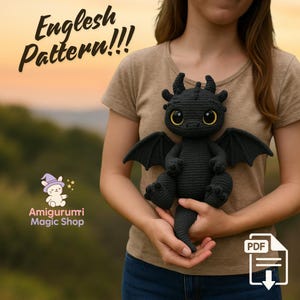 かわいいかぎ針編みのドラゴン編みぐるみのPDFパターン、DIYファンタジーぬいぐるみ、手作りギフトのための初心者向けの簡単な英語の説明書