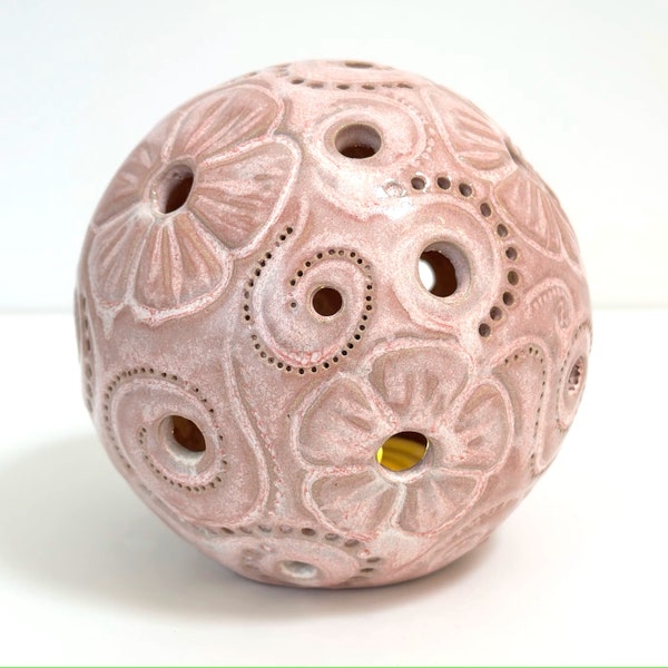 Boule/lanterne décorative en céramique faite à la main, 12 cm rose avec motif floral, résistante au gel pour l'intérieur et l'extérieur