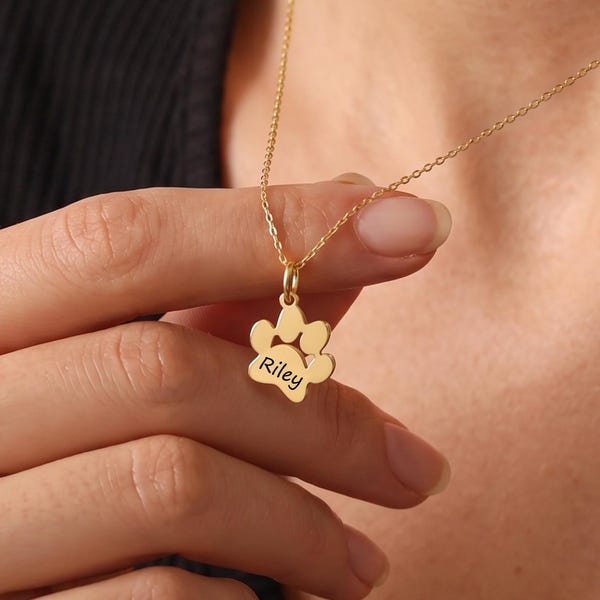 Engraved Paw Print Necklace: Silver Pet Memorial Keepsake