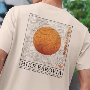 Camiseta Hike Barovia DnD Nature / Camiseta Curse of Strahd / Camiseta de bolsillo Dungeons and Dragons Topographic Ravenloft Barovia Map / Regalo para nerds de TTRPG
