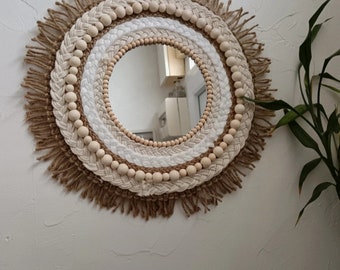 Miroir Mural en Macramé : Élégance Artisanale pour Sublimer Votre Espace / Miroir rond en macramé