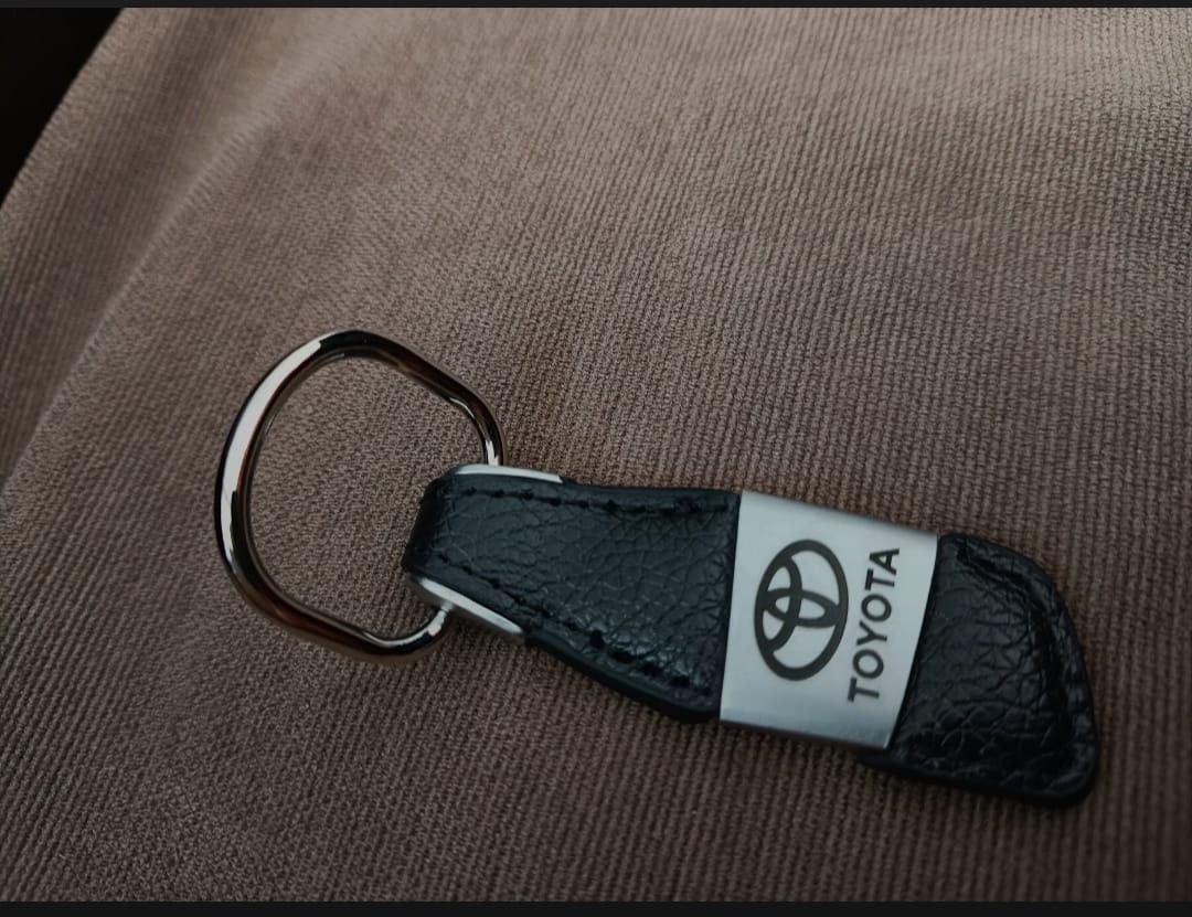 Toyota Auto Keychain ( Leather and Metal ) - Etsy
