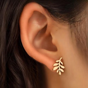 Stainless Steel Leaf Earrings, Minimalist Stud Earrings, Gold or Silver Finish, Chic Nature Style, Elegant Women's Gift
