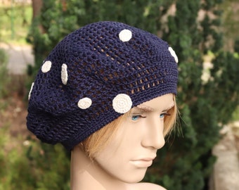 Großer Damen Barett Hut, gehäkelte französische Baskenmütze, Leinen Nachtblau und Weiß Sommerhut für Dame Spitze Sonnenhut
