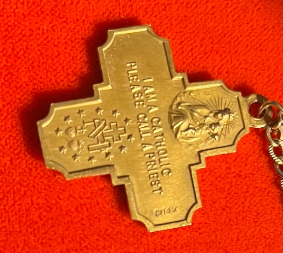 14k Gold Catholic Cross and Necklace. - image 3