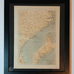 Carte de la côte des Carolines, gravée à la main, magnifiquement encadrée, par Rae Smith