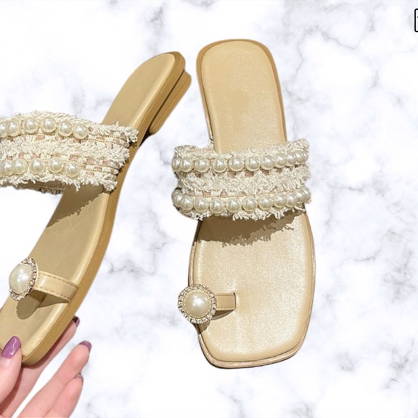 Korean Style Designer String Bead Women's Slides: Flat Summer Rubber Shoes with Rhinestone Flip Flops, Open Toe Jewels for Outside Wear