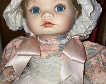 Vintage Bisque Porcelain Heritage Hamilton Collector Doll Named Jessica