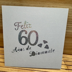 60 ans/anniversaire de diamante con sobre blanco