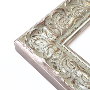 High-Quality Wooden Antique Frame, 92mm Width, Baroque Style, Luxurious Gallery Frame for Exhibitions, Elegant and Durable Design