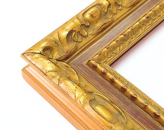 Squisita cornice antica di lusso, oro con dettagli rossi, design barocco, qualità superiore, capolavoro pronto per essere esposto, eleganza ineguagliabile.