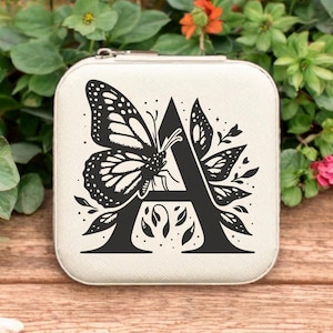 Sieradendoos vlindermonogram – gepersonaliseerde elegantie, sieradenopberger, perfect cadeau-idee
