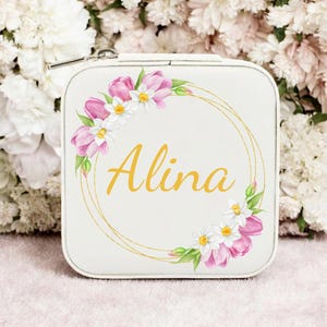 Personalized Name Jewelry Box - Flower Jewelry Case, Bridesmaid and Mothers Day Gifts, Custom Letter Organizer, Elegant Jewelry Storage
