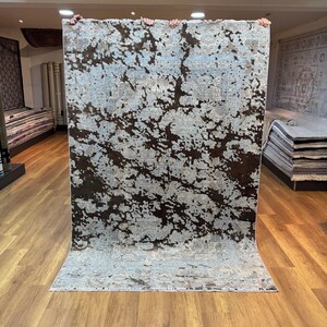 5x8 Ft Area Rug, Vintage Style Rug, Authentic Area Rug, Brown Rug, Gorgeous Silk Rug, Living Room Rug, Hight Quality Silk Rug, Unique Carpet