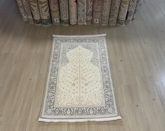 Sajjada Rug, Prayer Rug, Prayer Mat, Janamaz Mat, Soft Thick Prayer Mat, White Prayer Rug, Prayer Gift Mat, Beige Prayer Rugs, Bamboo Rugs