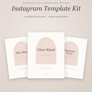Peut inclure: Un kit de modèles Instagram pour esthéticienne et institut de soins de la peau comprenant 12 publications Canva modifiables dans une palette pastel neutre. Le design présente trois cartes blanches avec des arches rose pâle et du texte.