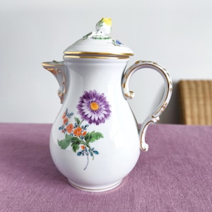 Meissen Vintage Porcelain Coffee Pot Blue Crossed Swords Flowers Motive Hand Painted porcelain Meissen, luxury Porcelain meissen Coffee Pot