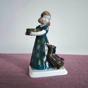 1920&#39;s Rosenthal Porcelain Figurine Albert Caasmann - Girl with ducks, Selb Bavaria Rosenthal Figure - Duck Maid Vintage Germany Porcelain