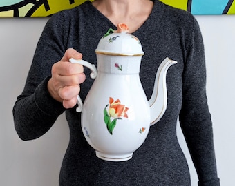 Herender Porzellan Kaffeekanne mit handgemalten Blumen - Herend Ungarn Fine China Porzellan Blumenmotiv - Kaffeekanne für besondere Anlässe