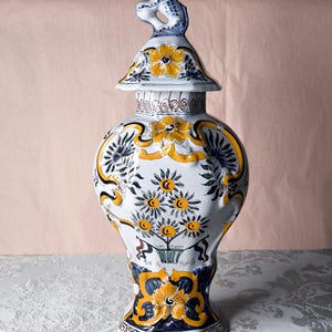 Antique 19th C Delft Lidded Vase, Hand-Painted Tin-Glazed Temple Jar 38 cm Orangist décor, Dutch Pottery, Collectible Delftware