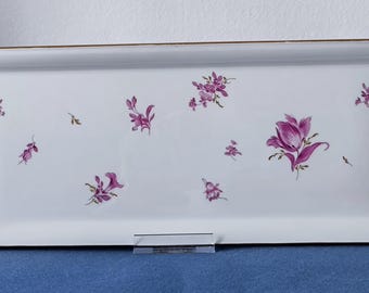 高級マイセン磁器トレイ - エレガントな金細工が施された手描きの花柄