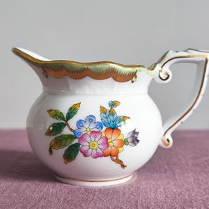 Herend Creamer Queen Victoria, Herend Hungary Fine China Porcelain Hand Painted Creamer, fine porcelain gifts - HEREND porcelain