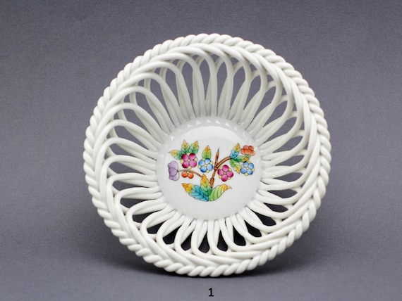 食器 HERENDHVNGARY HANDPAINTED Herend Handpainted Queen Victoria Open Weave Bowl, Herend Hungary