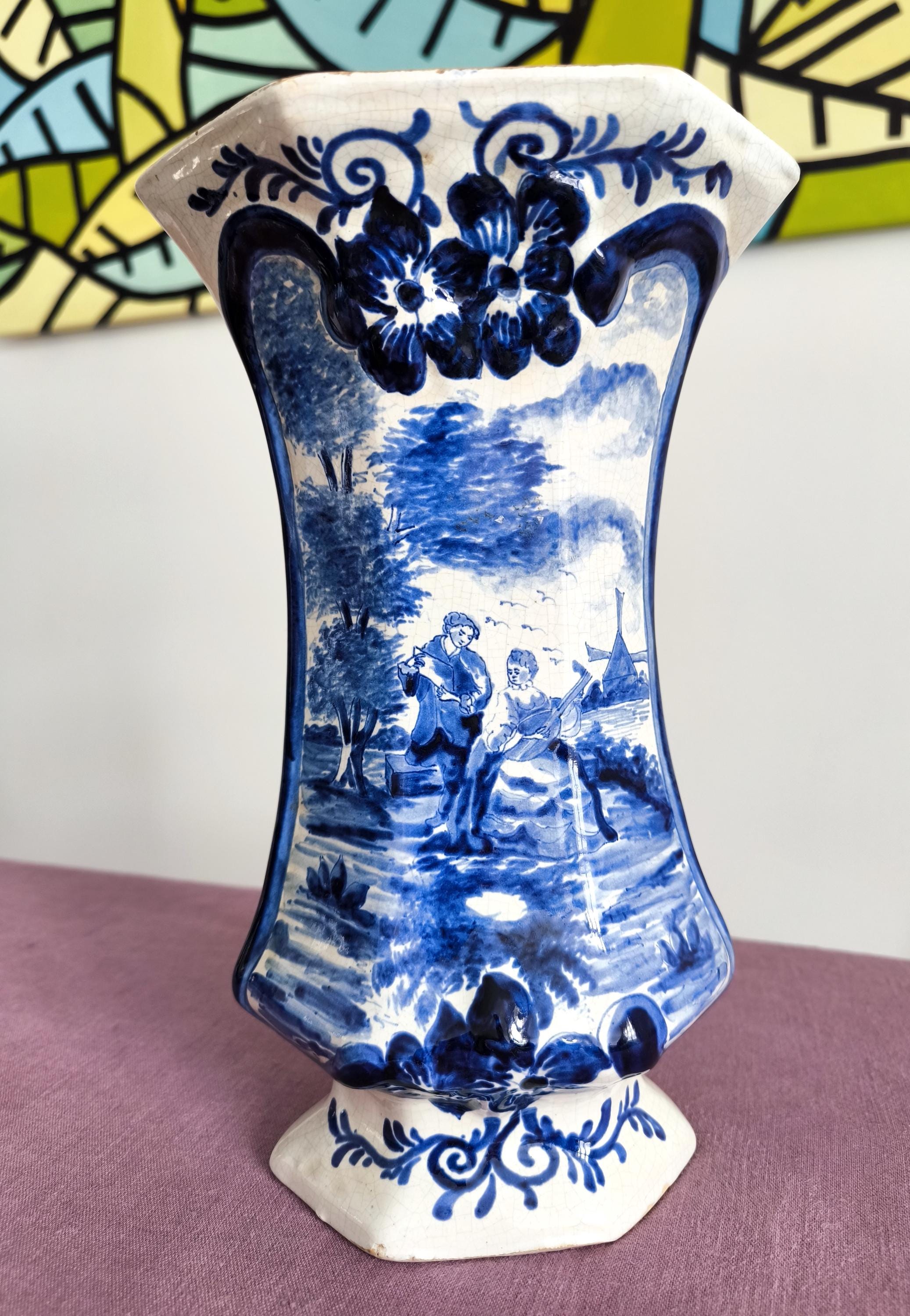 18 世紀のデルフトブルーの花瓶、De Lampetkan LPK 作 – 本物の手描き