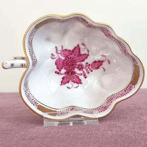 Herend Leaf schotel met handvat Apponyi paars, handbeschilderd Herend Hongarije porseleinen porseleinen kom, herend bord porselein cadeau 4,1 x 3,1 inch