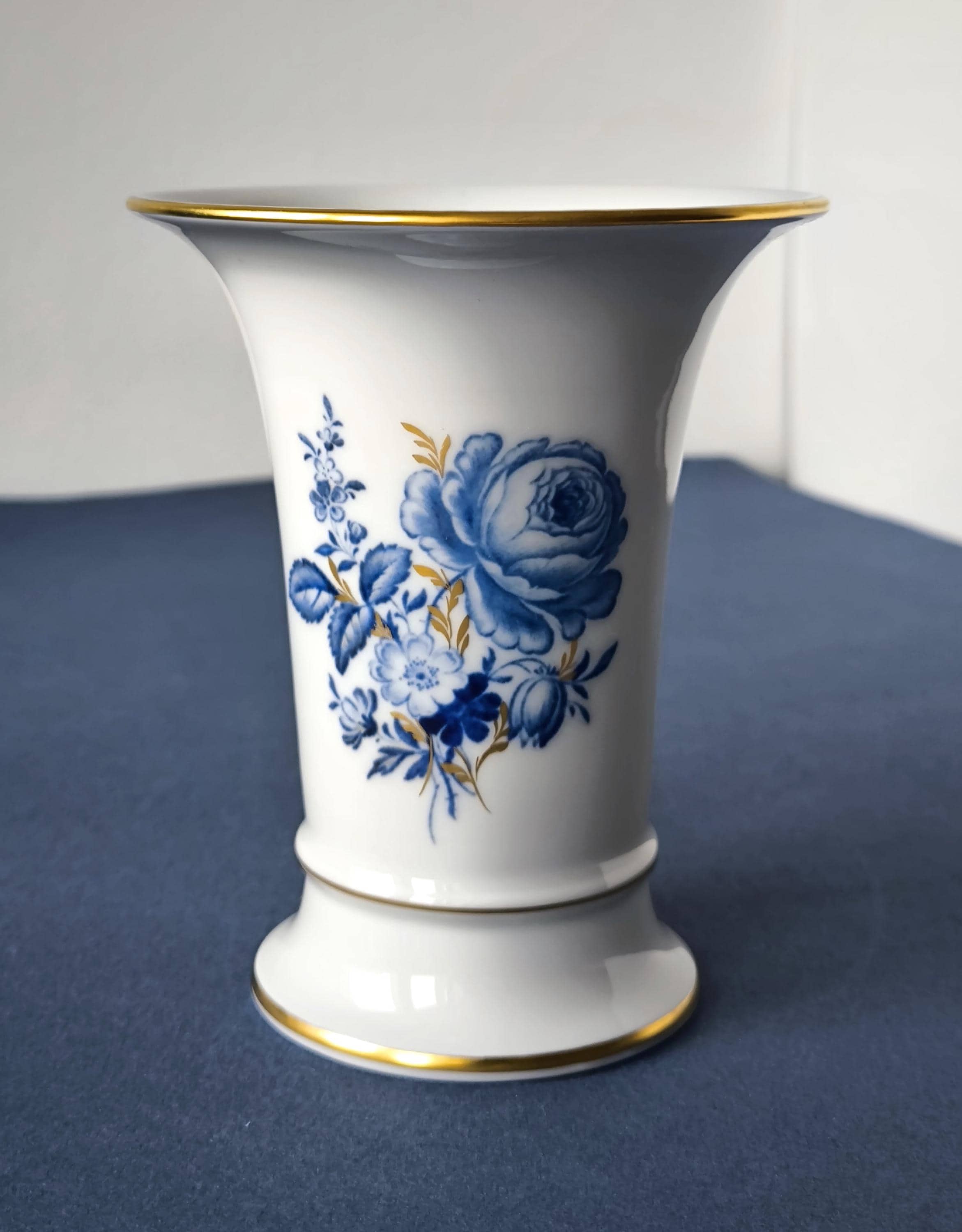 マイセンの花瓶 ブルーローズ＆インセクト 14 cm、ヴィンテージ