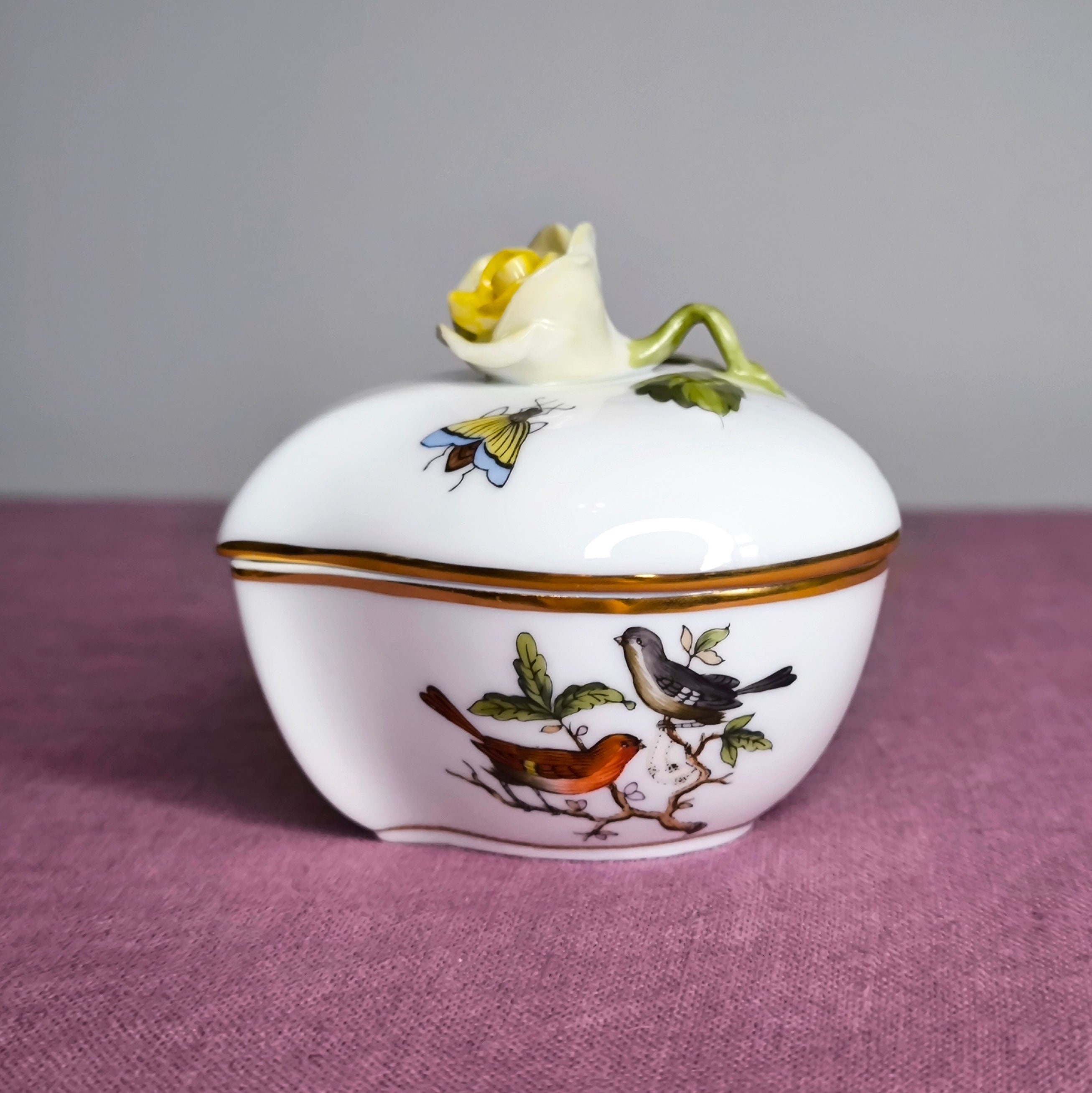 Herend Rothschild Trinket Box Handpainted Bird Pattern