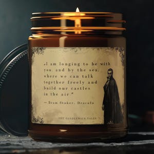 Bougie Dracula | Citation de Bram Stoker | Décoration gothique fantastique | Cadeau livresques victorien | Cire de soja végétalienne coulée à la main | 9 onces et 4 onces