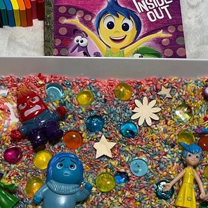 Inside Out 2 Sensoryczny pojemnik i książka, Rainbow Busy Box Montessori Zestaw do zabawy dla maluchów Sensoryczny, zabawka przedszkolna, przygotowanie do przedszkola