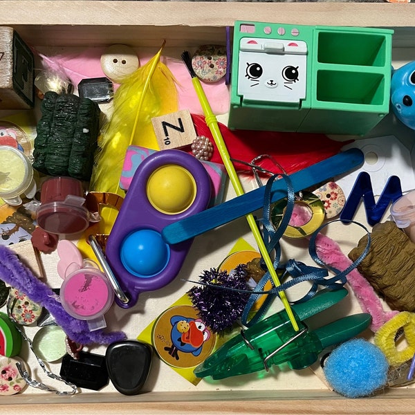 Trinkets I spy grab bag toddler activity kit for children sensory toy materials loose parts game preschoolers and kindergartener teacher set