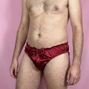 Burgundy satin briefs for men – Ruffled cut with bow – Soft and shiny – Handmade lingerie