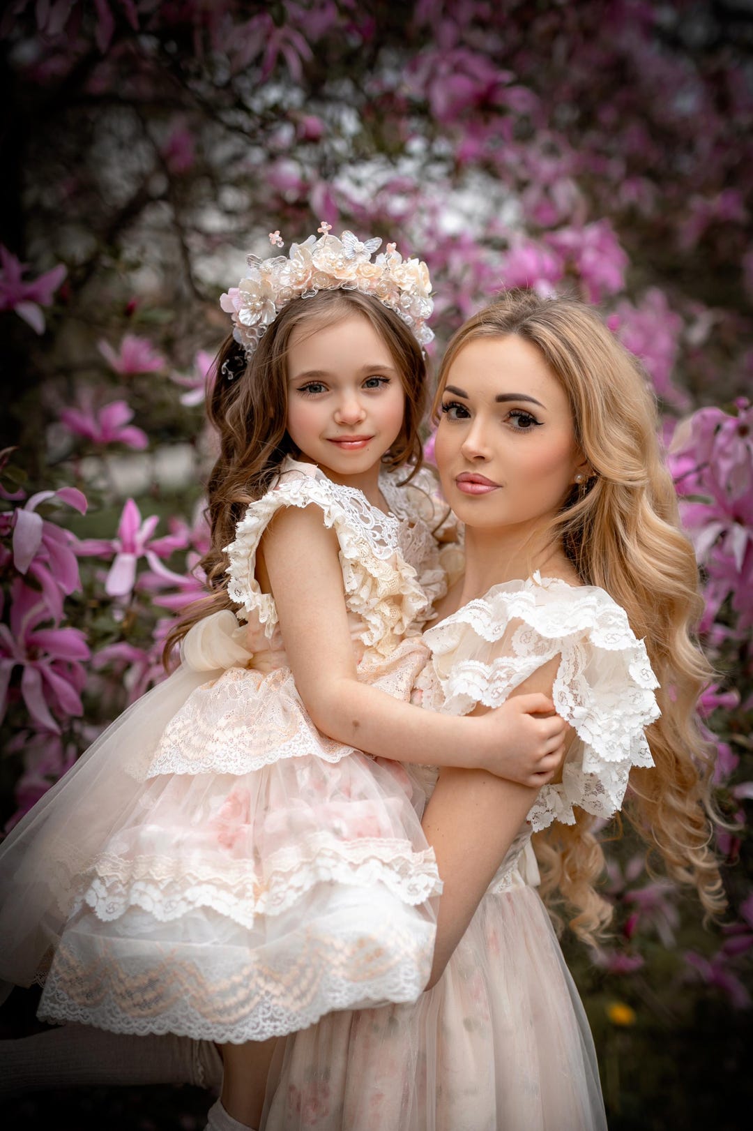 Vestidos florais para mamãe e eu: conjunto mãe e filha combinando