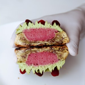 Himbeermousse & Matcha-Zuckerguss Keksrezept | Feinschmecker-Keks-Rezept | Gefüllte Keksrezept | Kuchen Rezept | Keks-Rezepte