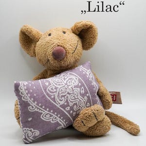 cat pillow with valerian or catnip