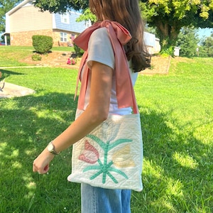 Vintage Quilt Tote Bag | Repurposed Floral Quilt | Bow Tie Straps | Handmade Shoulder Bag | Repurposed Quilt Tote
