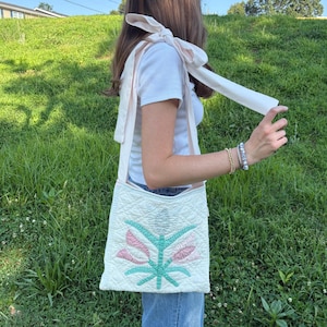Vintage Quilt Tote Bag | Repurposed Floral Quilt | Bow Tie Straps | Handmade Shoulder Bag | Repurposed Quilt Tote
