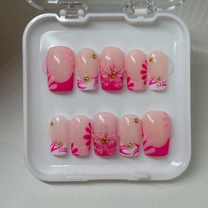 rosa Blüten | Handgefertigte Presse auf den Nägeln | Girly Nägel | 3D Blumen | Sommer | Blumen | Individuell |