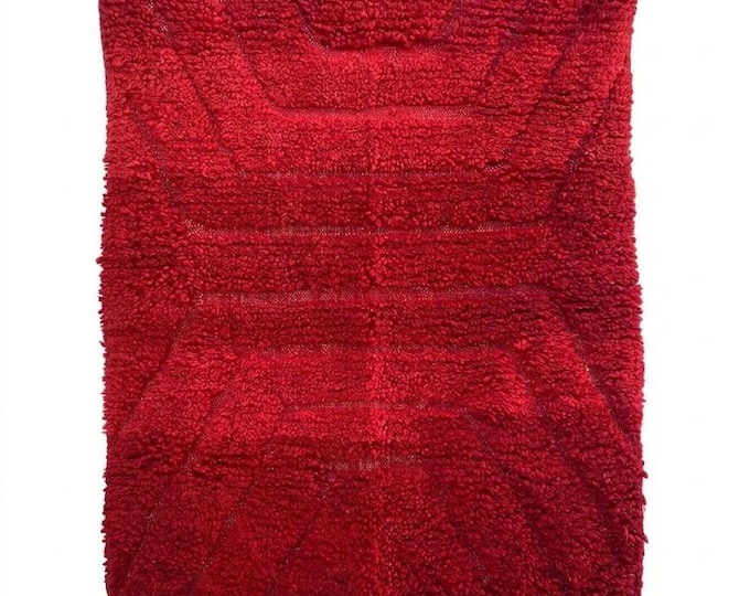 Hand-knotted Red Moroccan Wool Rug: Plush Tribal Geometric Home Decor (144x100 cm)