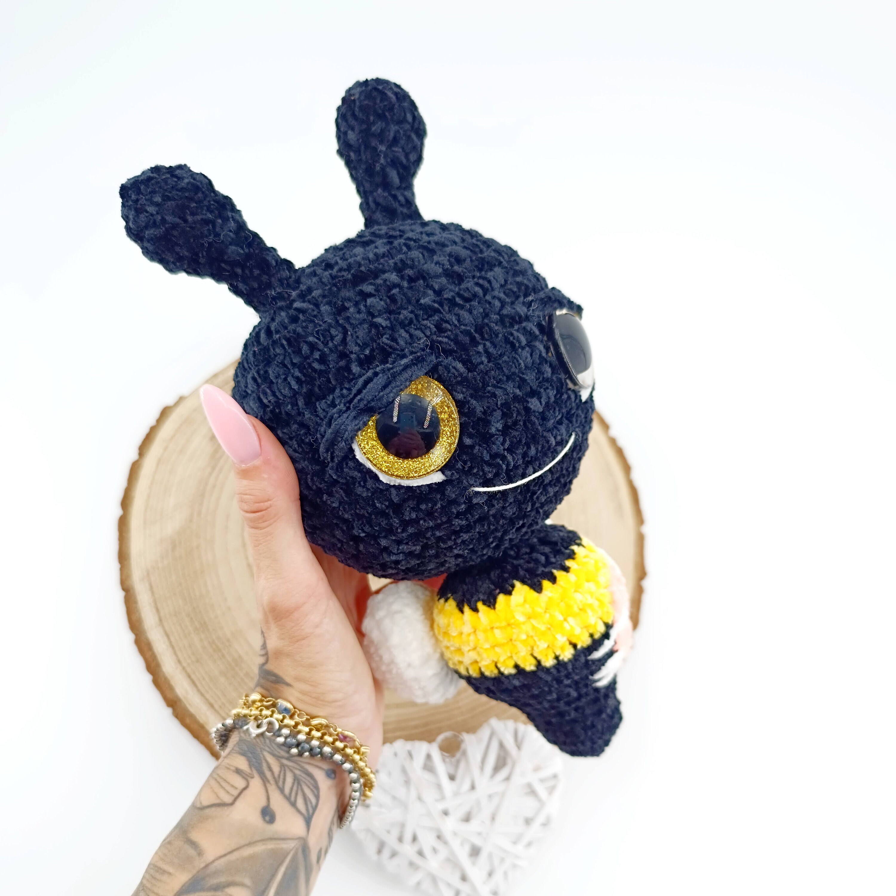 Bee Crochet Pattern PDF – Plush “beezy” Bumblebee • Beginner Amigurumi ...