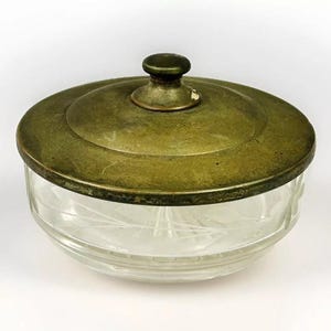 Vintage Vanity Dresser Powder Jar Round Etched Glass Trinket Ring Dish 4.5”