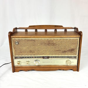Vintage Motorola AM/FM Visilite Twin Speaker Radio Tt31DS Tested Works Great